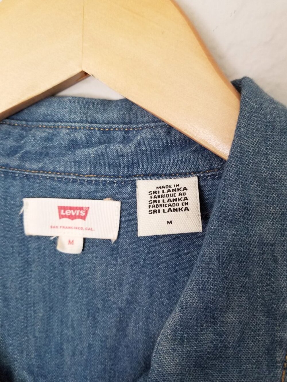 Levi's Chambray Denim Blue Shirt Dress M Western Snap Button Red Tab 100% Cotton - Picture 9 of 15